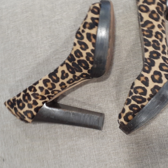 Micheal Michael Kors leopard open toe slipon  heel shoe size 7.5M - Picture 12 of 12